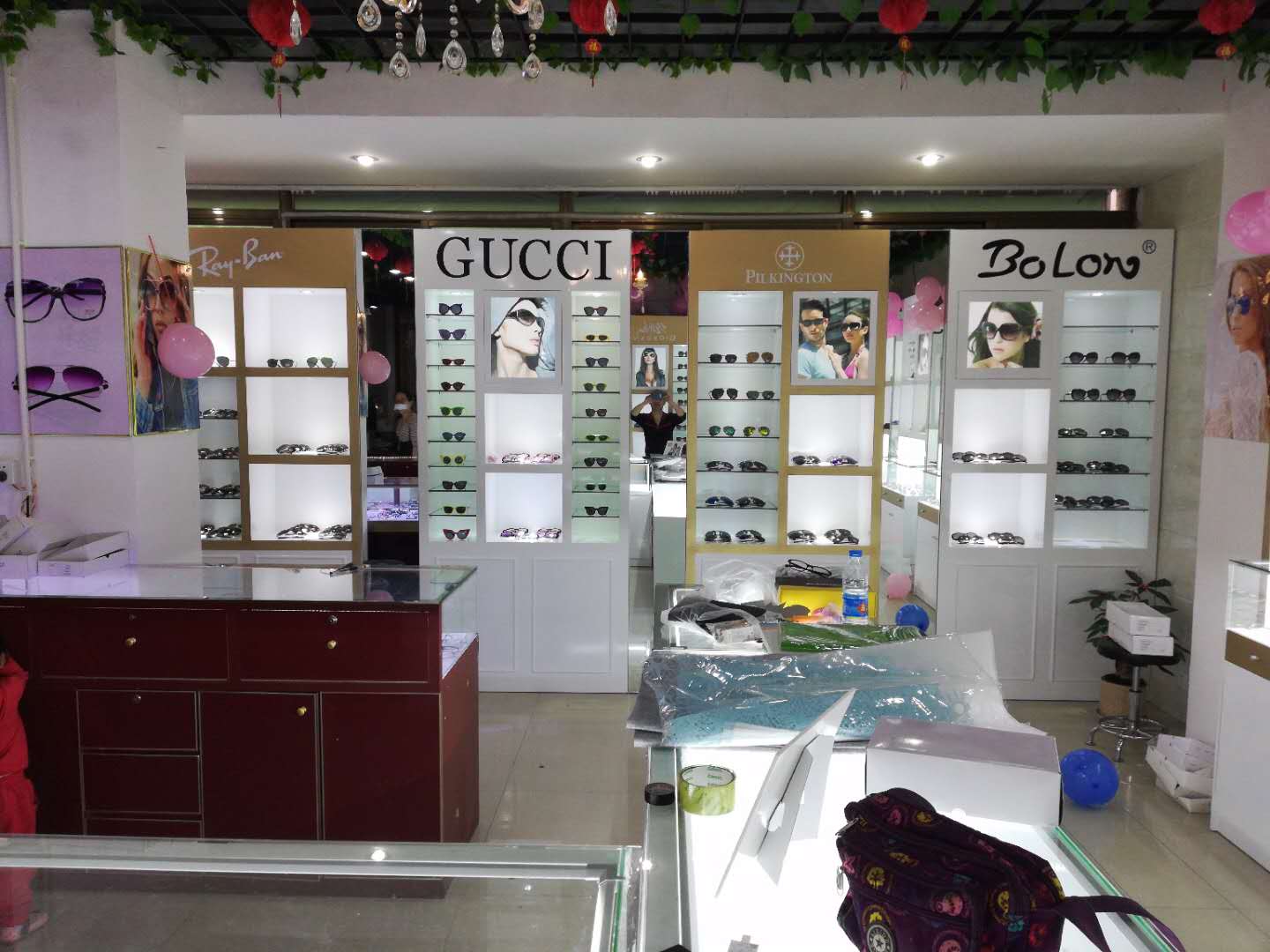 漳州眼镜展示柜台